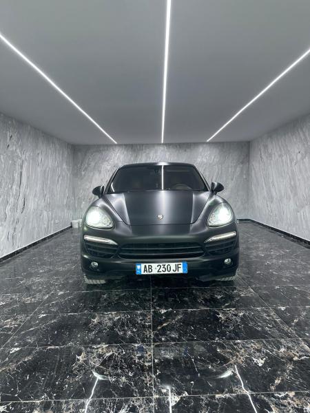 PORSCHE CAYENNE