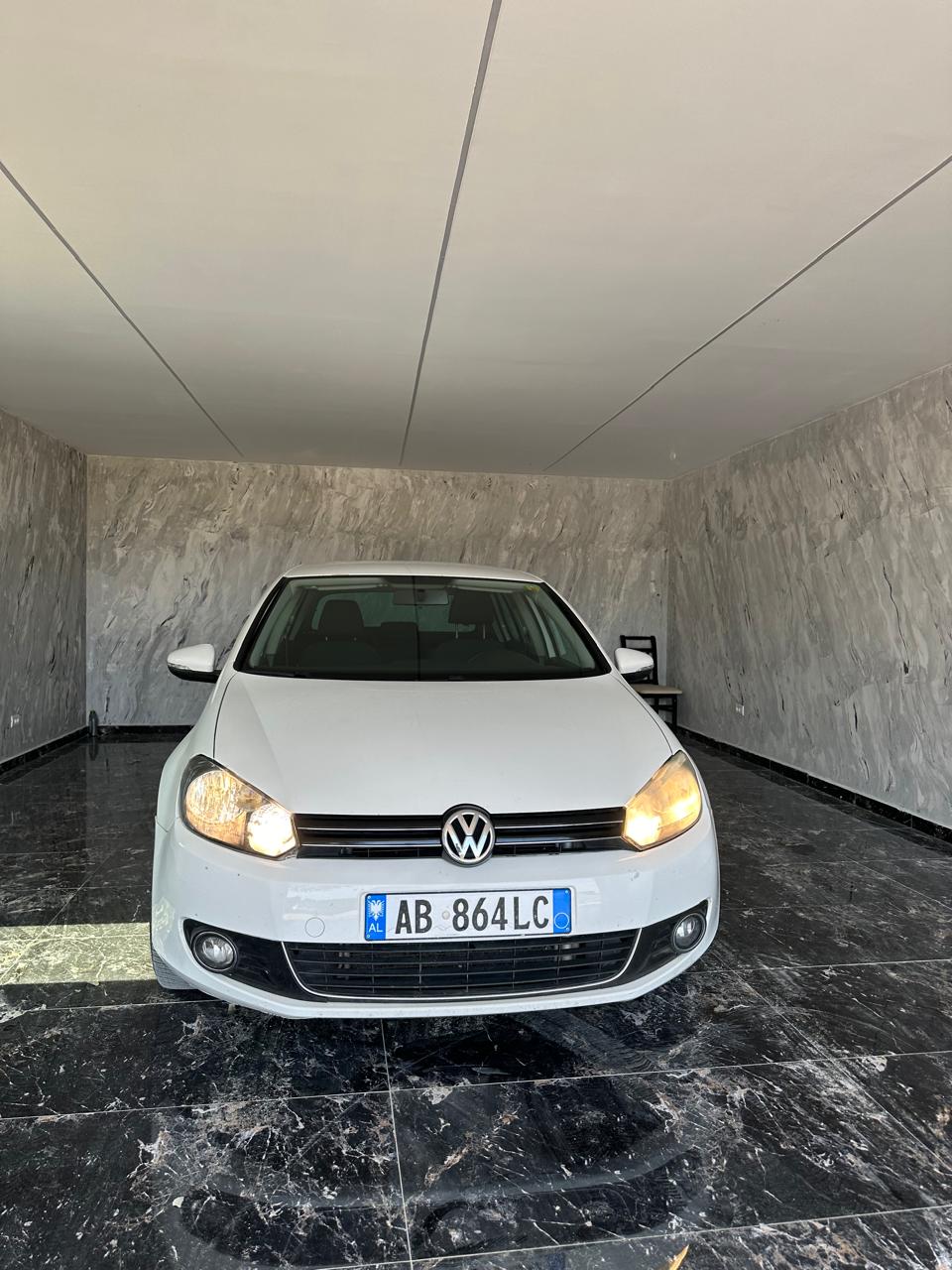 VOLKSWAGEN GOLF 6
