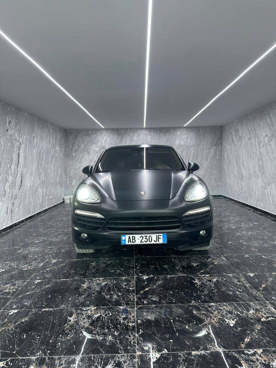 PORSCHE CAYENNE